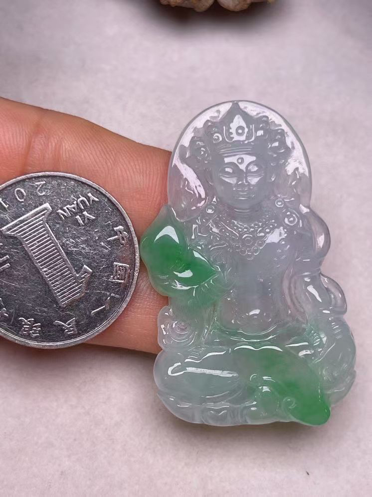 冰糯种飘绿【观音菩萨】吊坠，种水好，玉质细腻 ，卖相好‘