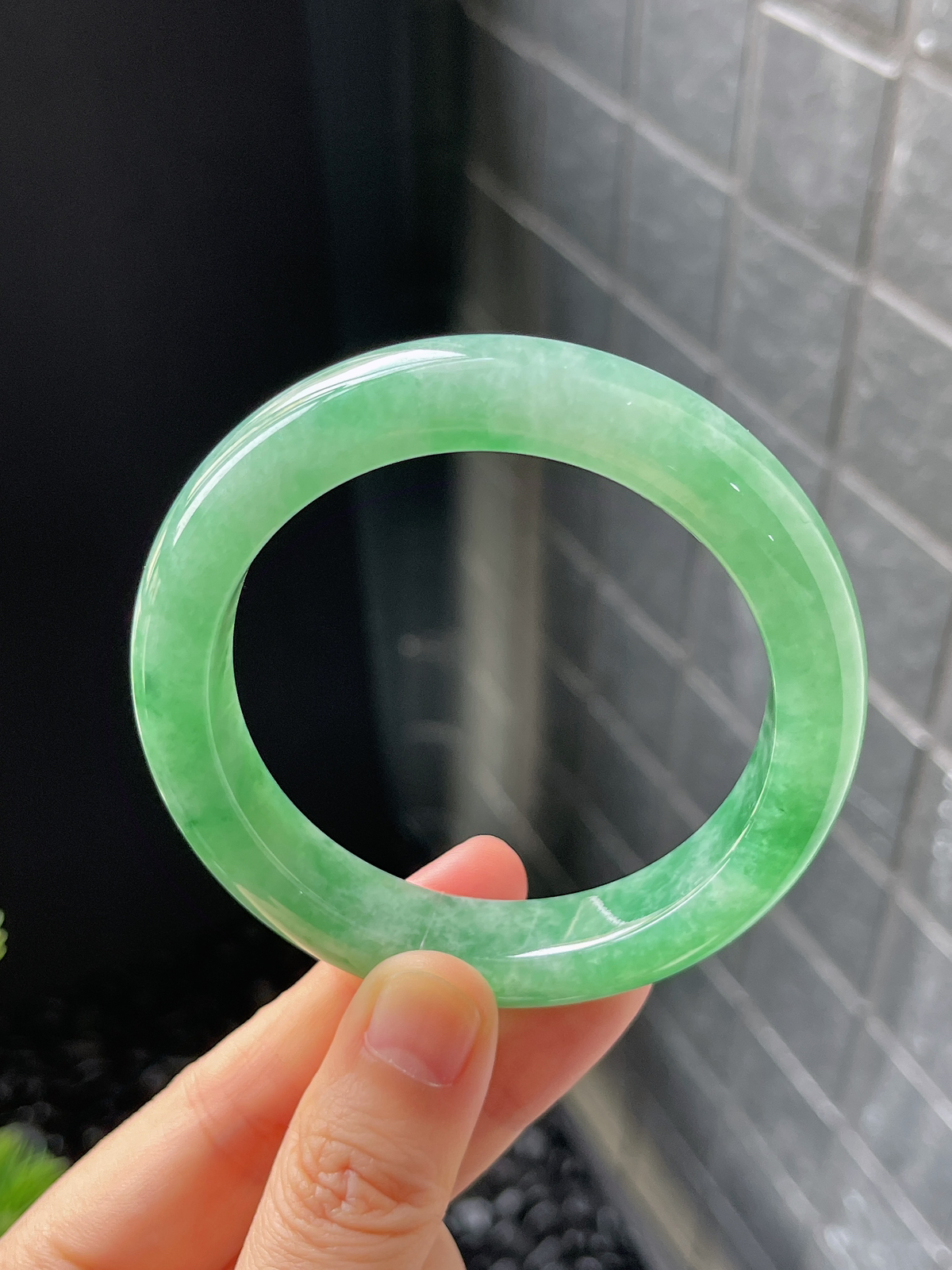 正圈54.1圈口，翡翠冰糯种绿色手镯