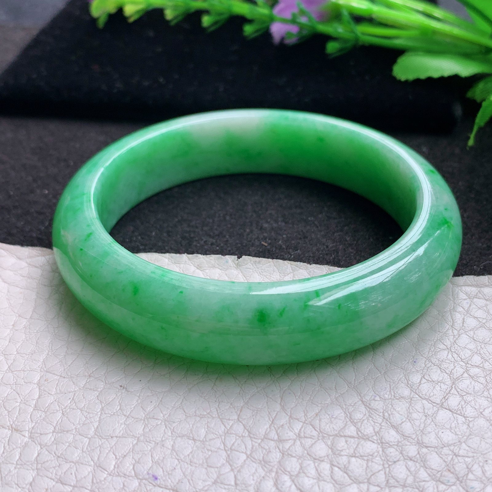 yh 实拍57.5*14*8.5平安镯 缅甸翡翠A货玉手镯精美满绿宽边玉手镯