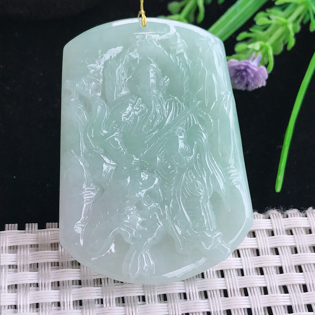实拍A货翡翠52.6/38.8/7.3老坑冰润水灵浅绿色赵公明吊坠翡翠玉挂件