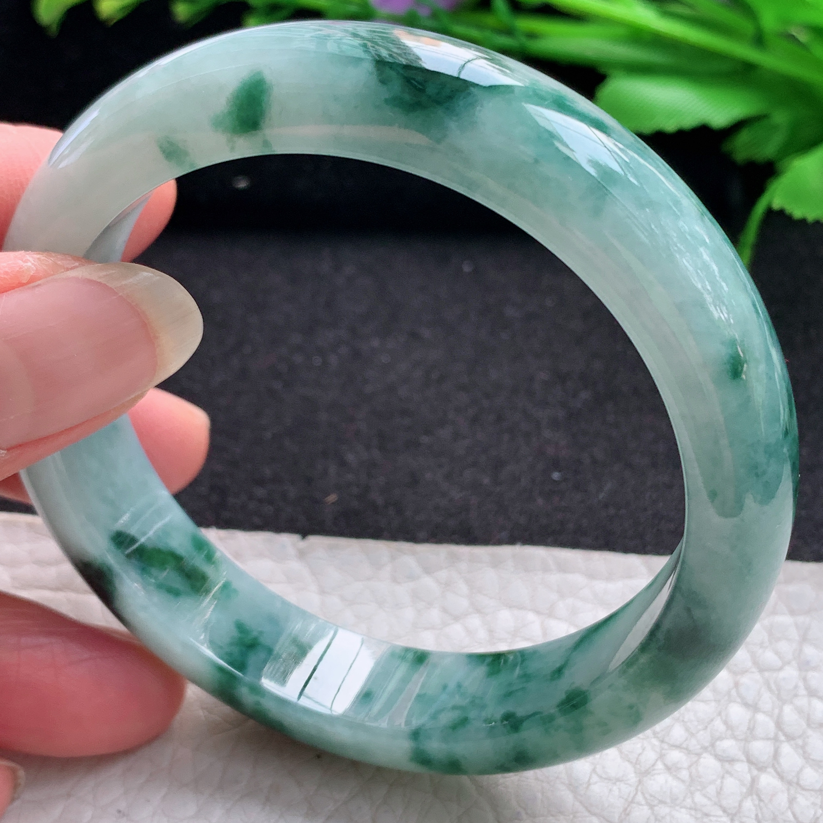 js实拍57*13*8.2平安镯 缅甸翡翠A货玉手镯精美飘花大气正圈玉手镯