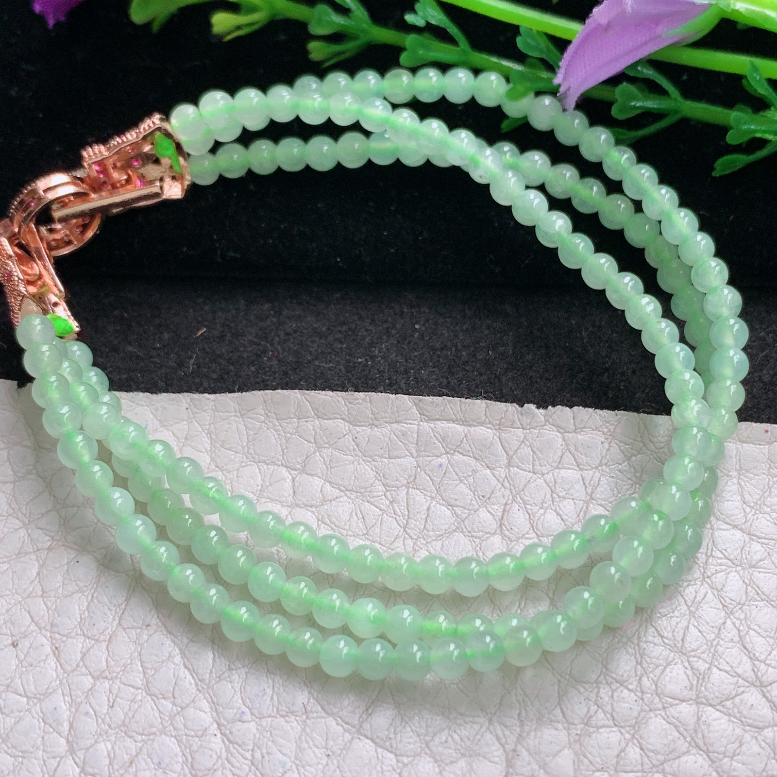 zz3实拍4mm 天然翡翠圆润冰绿三圈手串 精美小巧款手链 配饰为装饰件