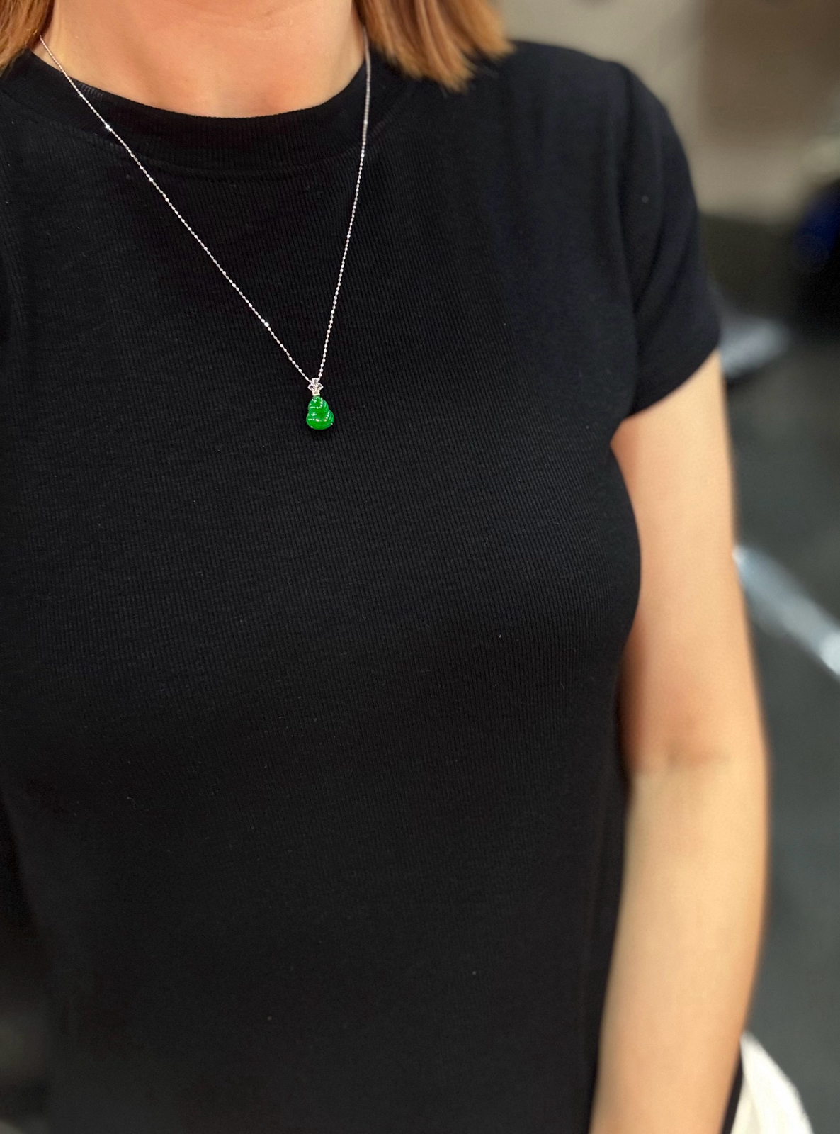 满色 正阳绿 mini葫芦吊坠

18k金简镶嵌