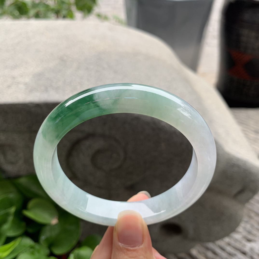 大圈口 62.7-12.9-8.9【辣瓜绿正圈手镯】正圈62 63可戴