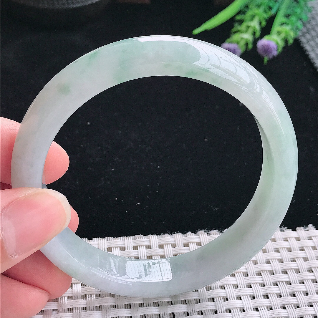 实拍天然翡翠60.6/12.8//8.5大圈口老坑精美温润飘花手镯玉镯手环