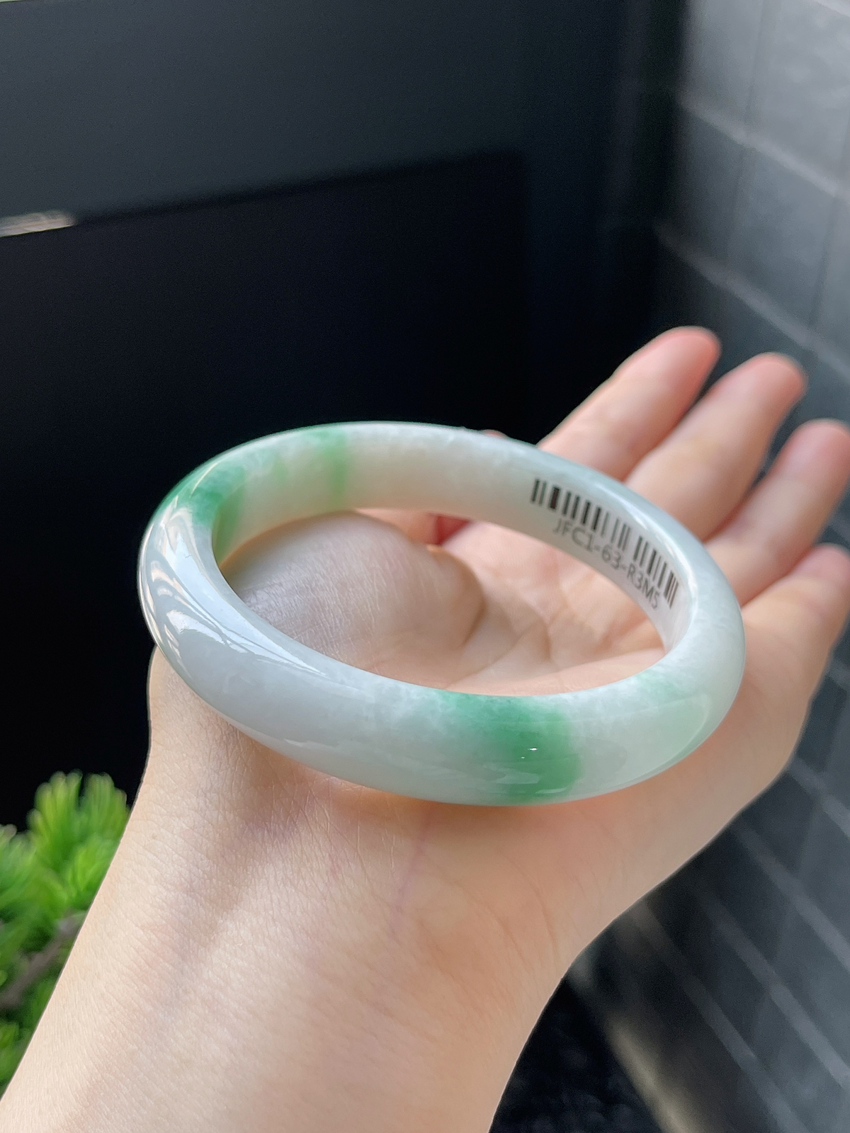 正圈57.9，翡翠手镯