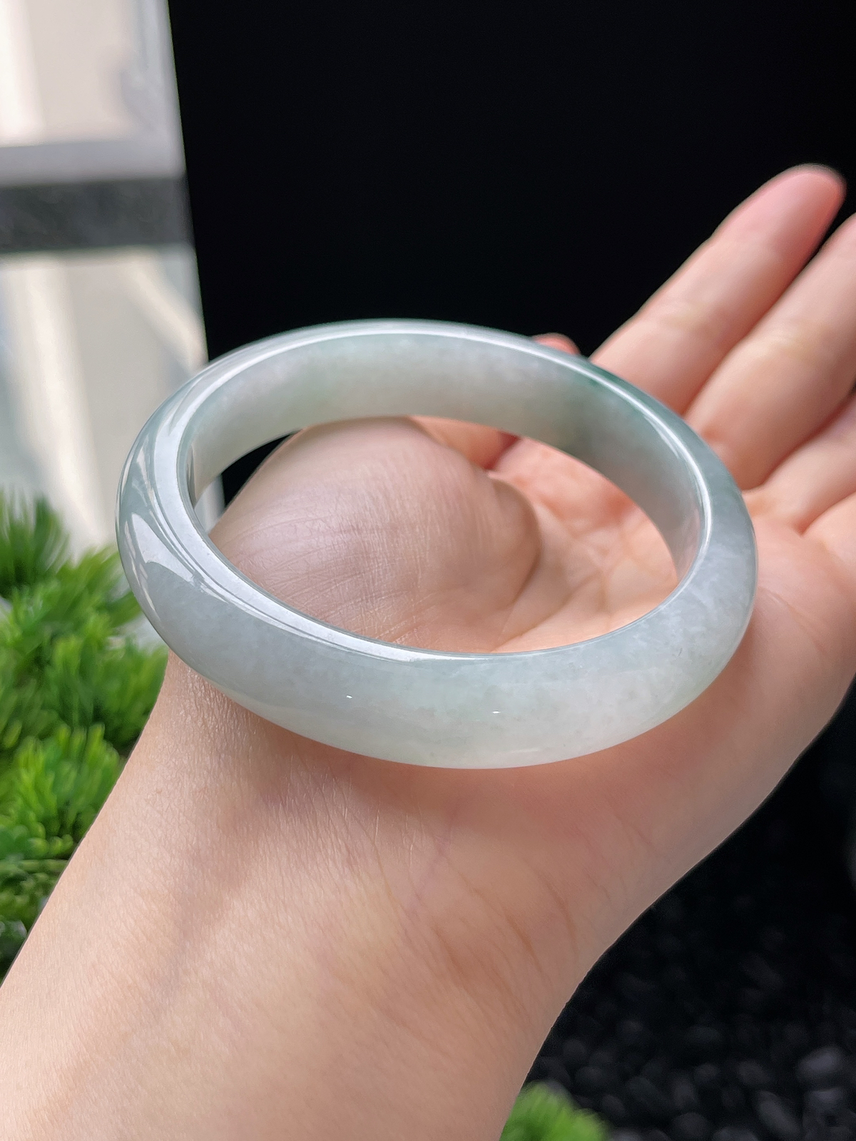 正圈56.2圈口，翡翠糯化种飘花手镯