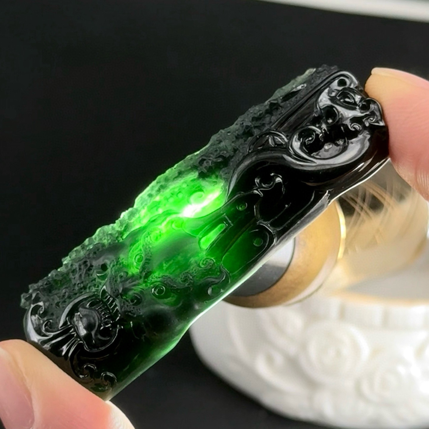 精品墨翠仿古龙牌 尺寸53.6