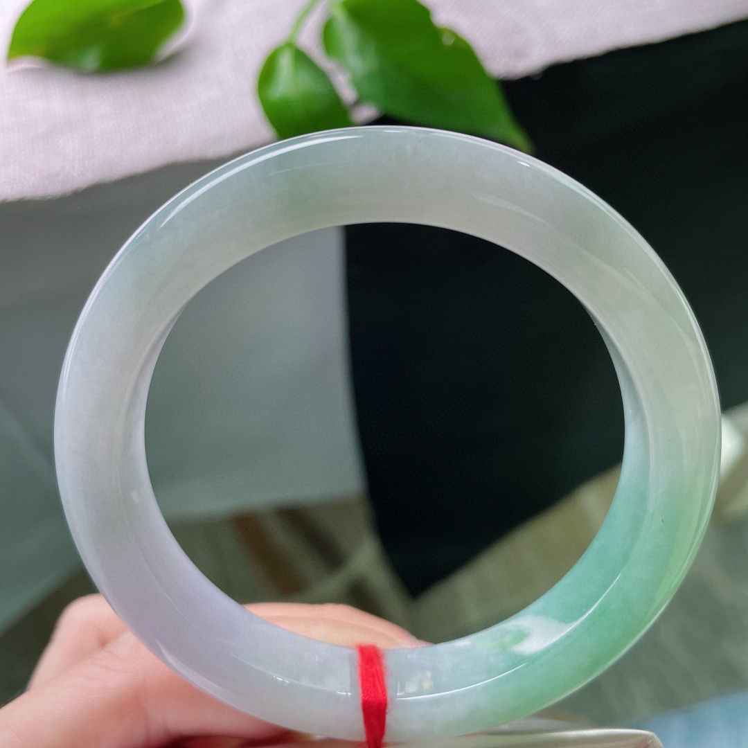 60/11.8/9.5春彩正圈，水润细腻，色彩丰富，金玉满堂，贵气，