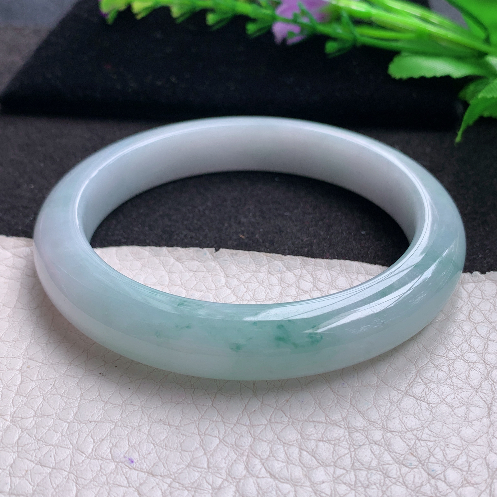 yh 大圈口62*12*9.2平安镯 缅甸翡翠A货玉手镯精美飘花大气正圈玉手镯