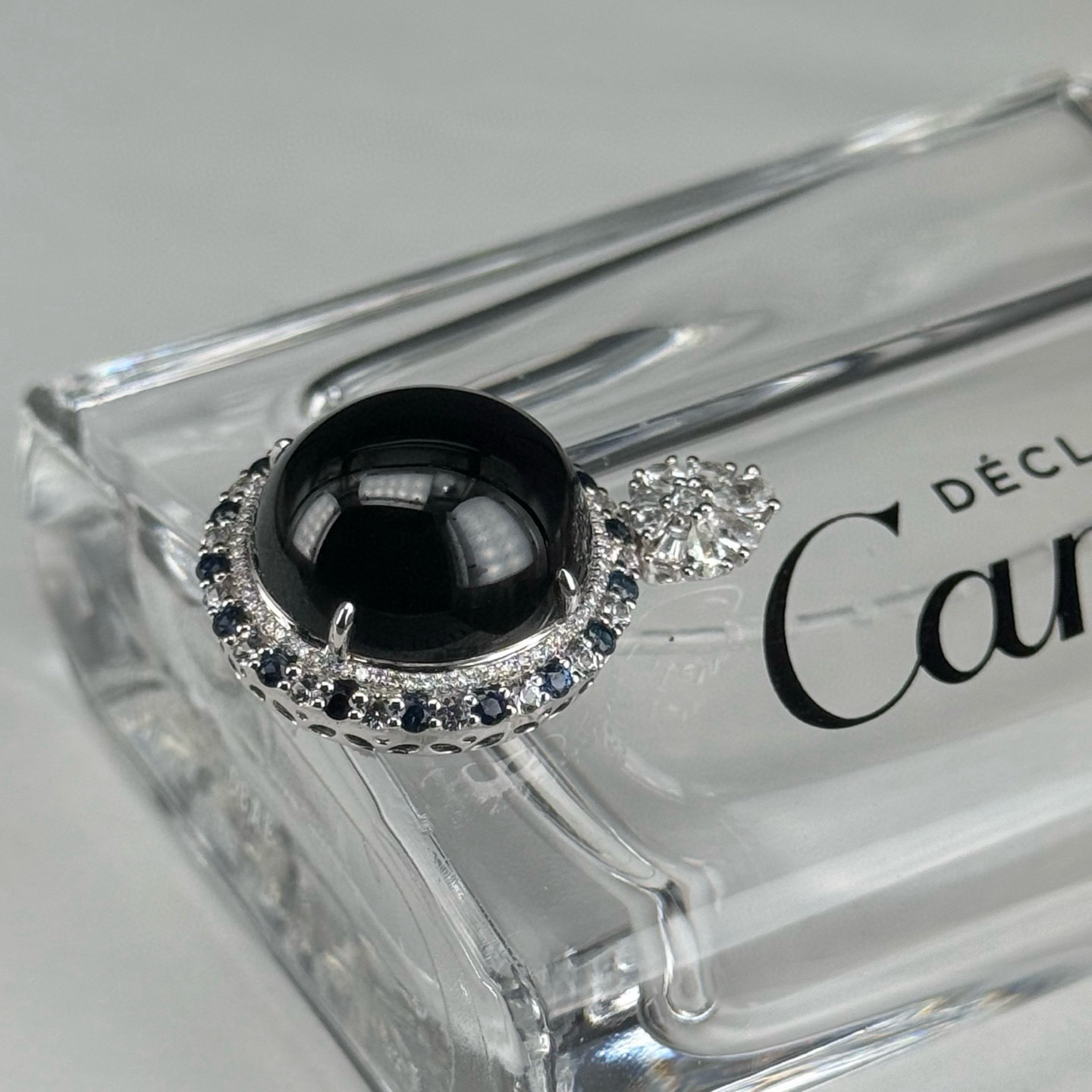 精品18k墨翠蛋面吊坠 种好色正 黑度极好 打灯通透去油性十足 尺寸30.2