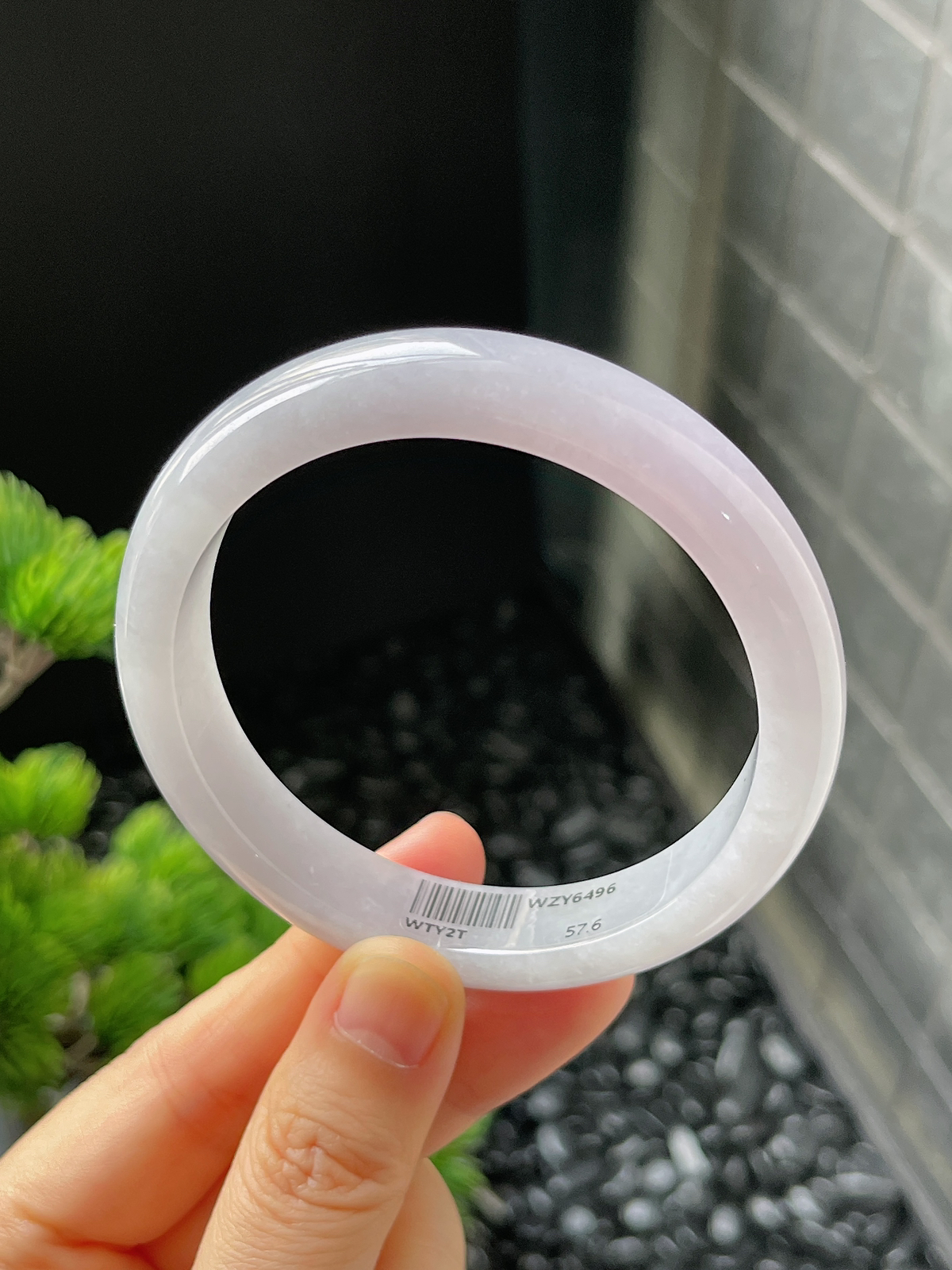 正圈57.6圈口，翡翠糯化种春带彩手镯