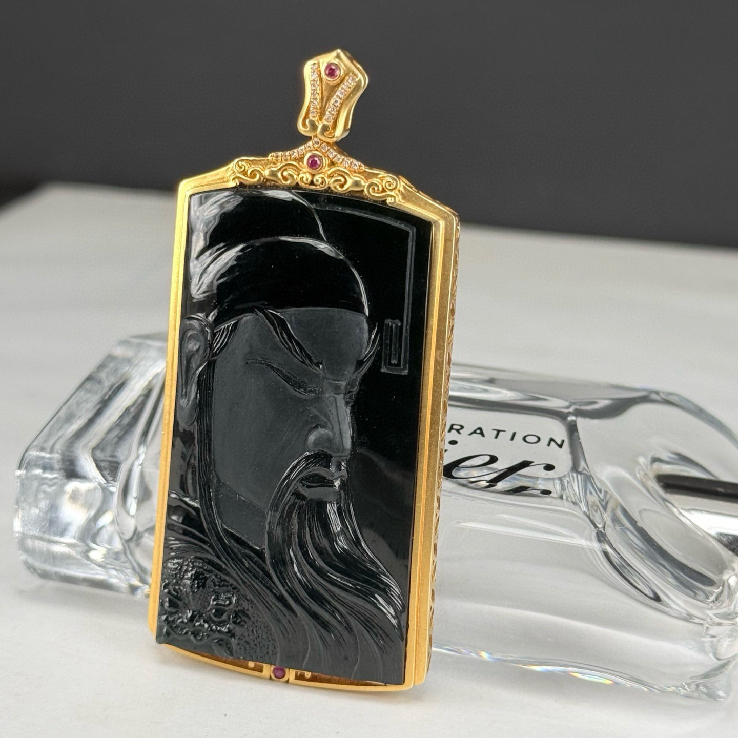 18k墨翠关公 种好色正 黑度极好 打灯通透 油性十足 雕工精湛 尺寸74.1