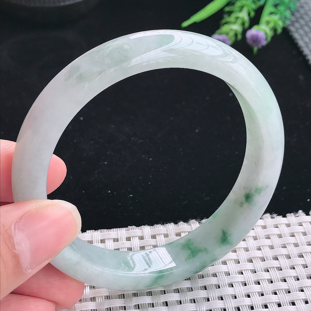 实拍天然翡翠60.6/12.8//8.5大圈口老坑精美温润飘花手镯玉镯手环