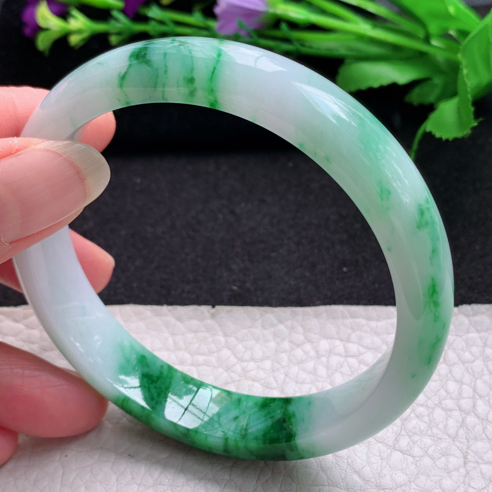 yh 大圈口61.3*12.8*8平安镯 缅甸翡翠A货玉手镯精美辣绿大气正圈玉手镯