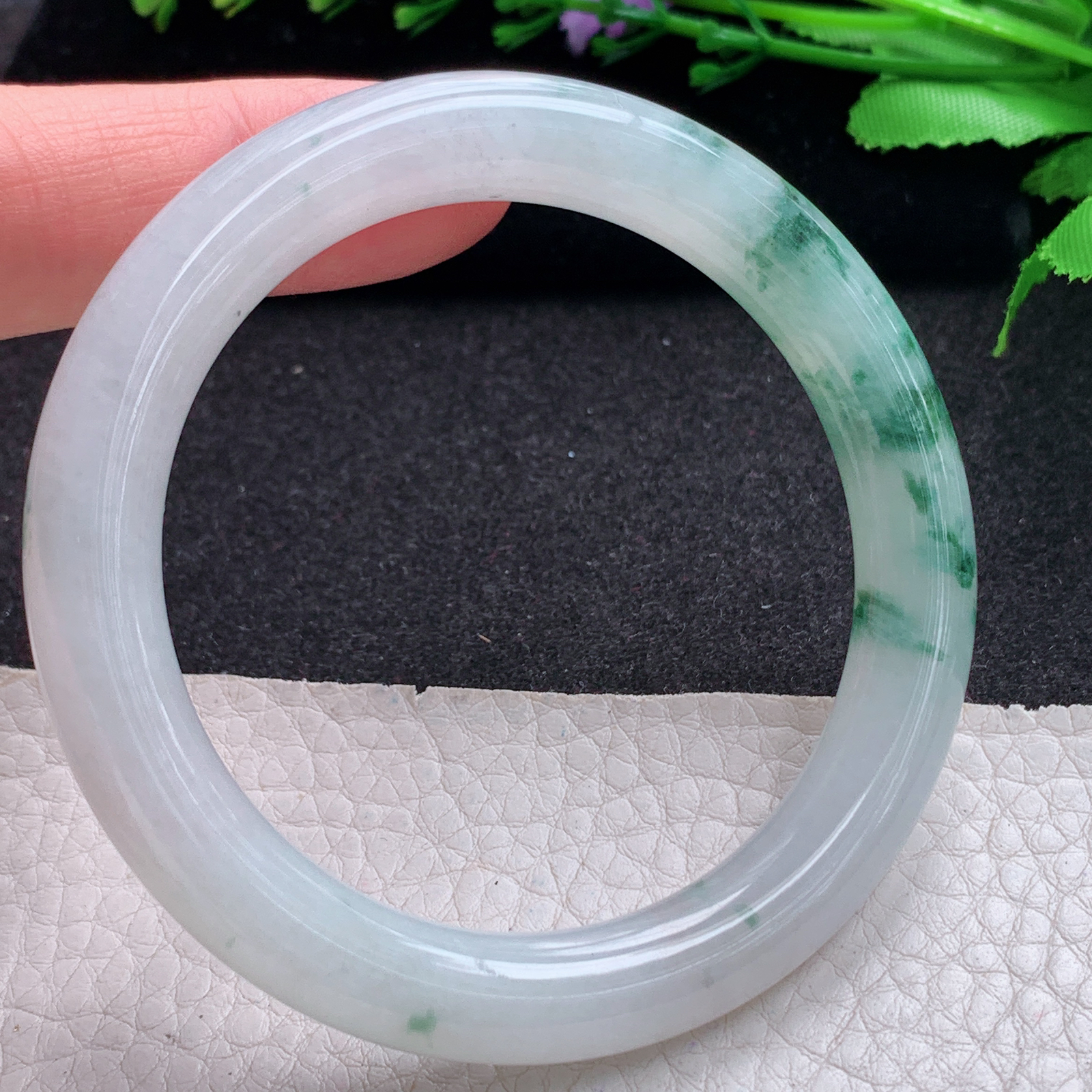 xc实拍53.5*9*美人镯 缅甸翡翠A货玉手镯精美冰飘花秀气圆条玉手镯