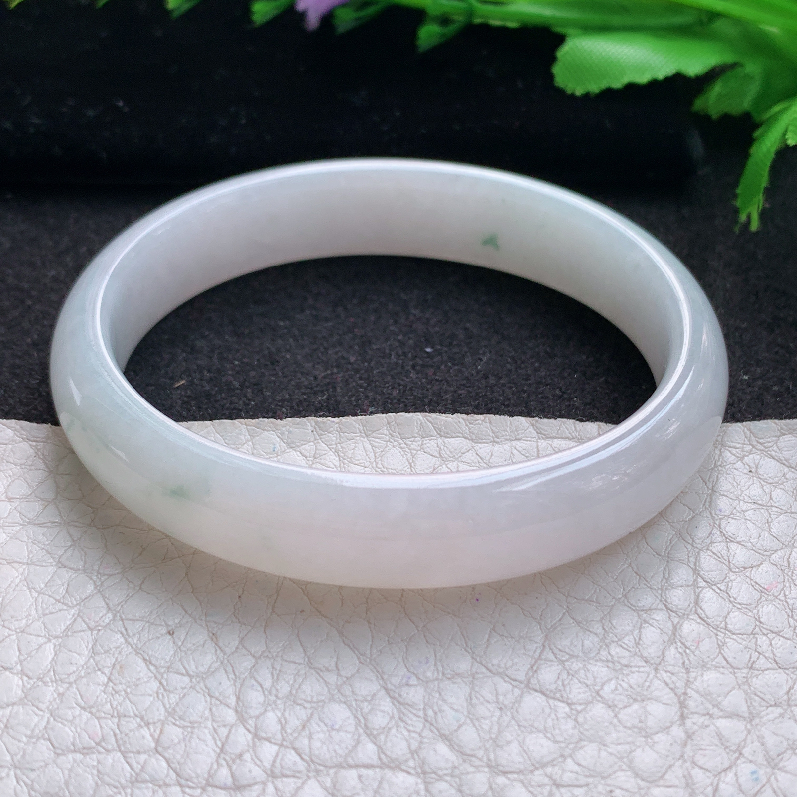 zjf实拍54*49*11.5*6贵妃镯 缅甸翡翠A货玉手镯精美飘花秀气蛋形玉手镯