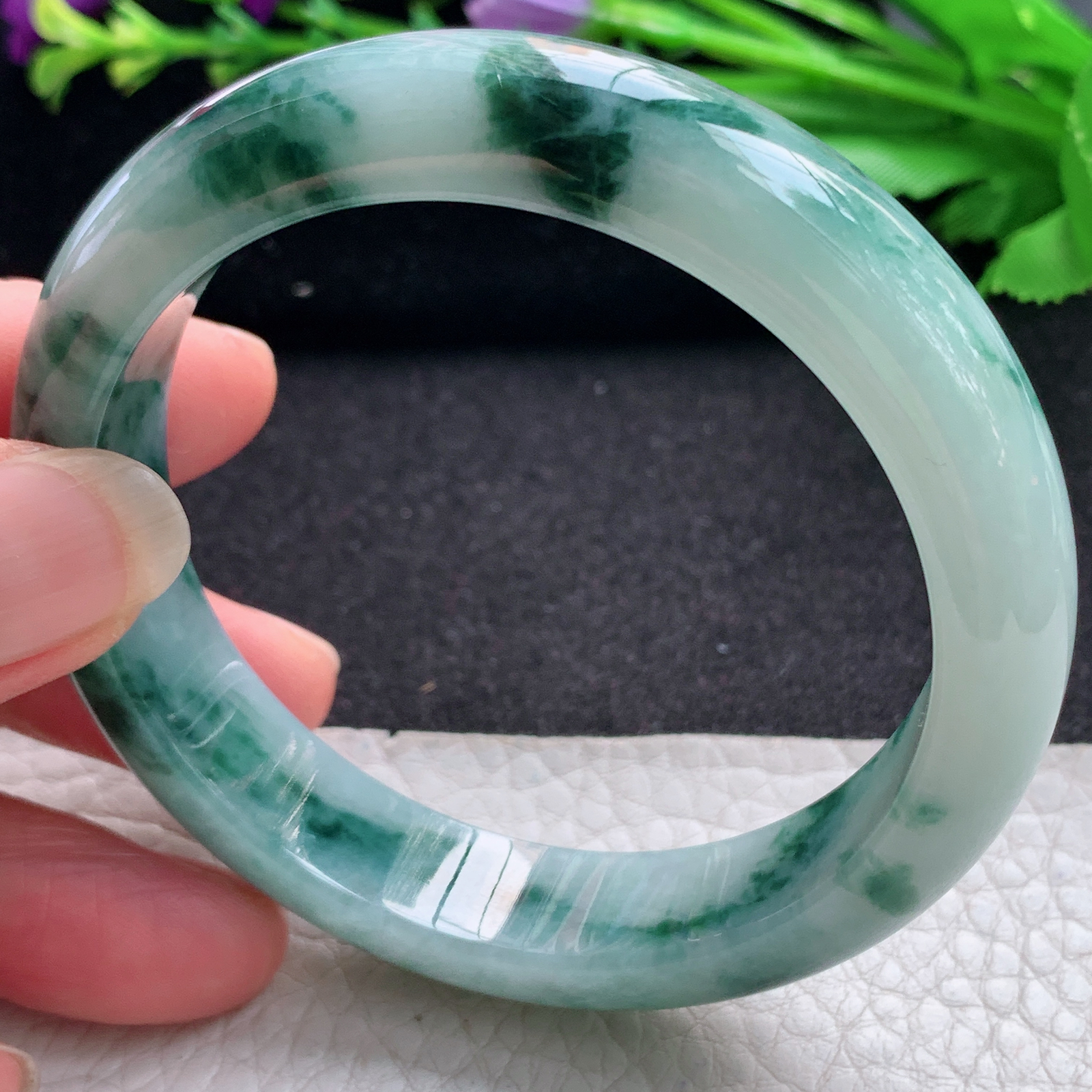 js实拍57*13*8.2平安镯 缅甸翡翠A货玉手镯精美飘花大气正圈玉手镯