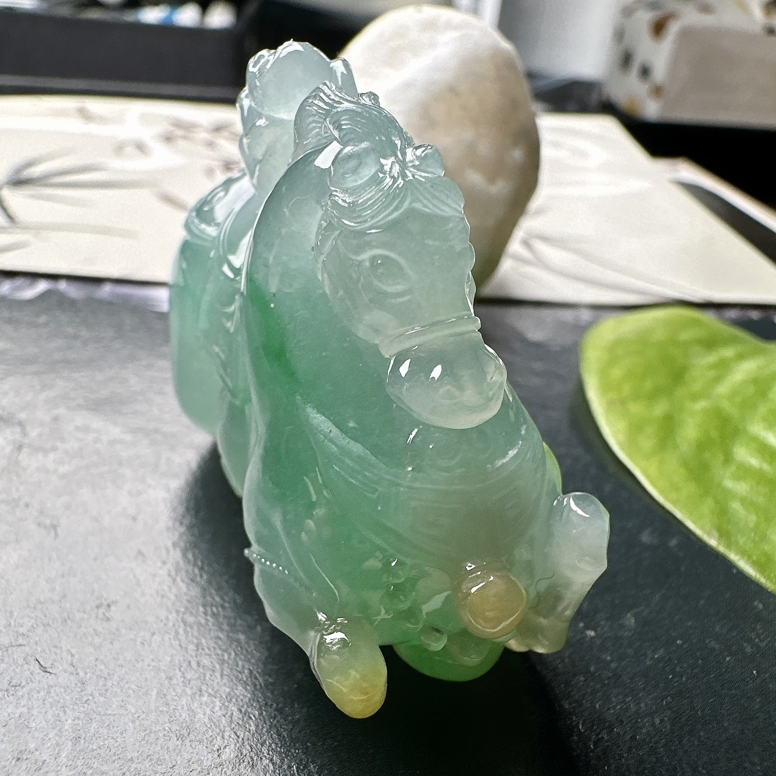 【冰种黄加绿唐马吊坠】马上封侯，种质上乘，质地细腻起胶感，冰感十足