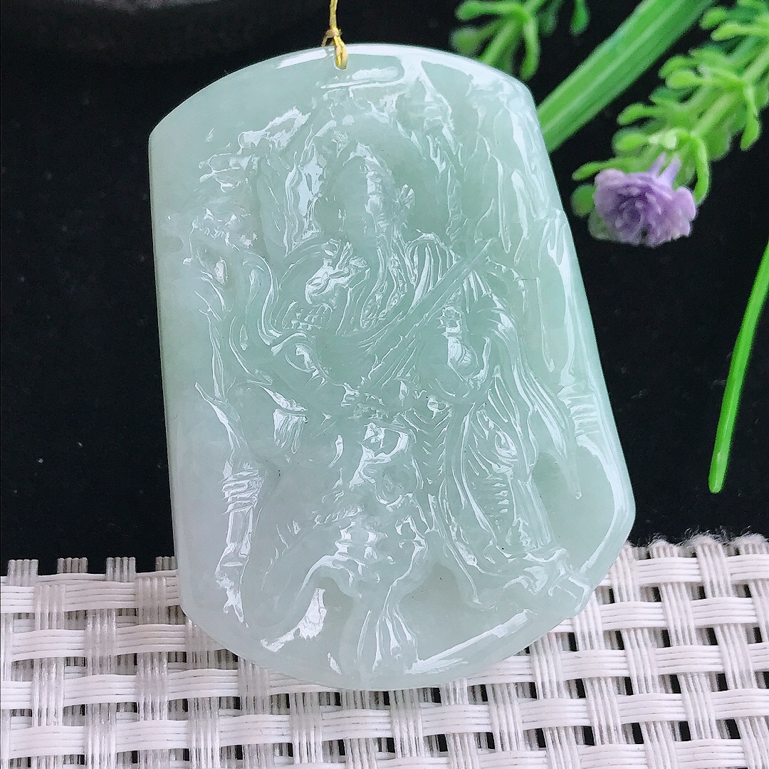 实拍A货翡翠52.6/38.8/7.3老坑冰润水灵浅绿色赵公明吊坠翡翠玉挂件