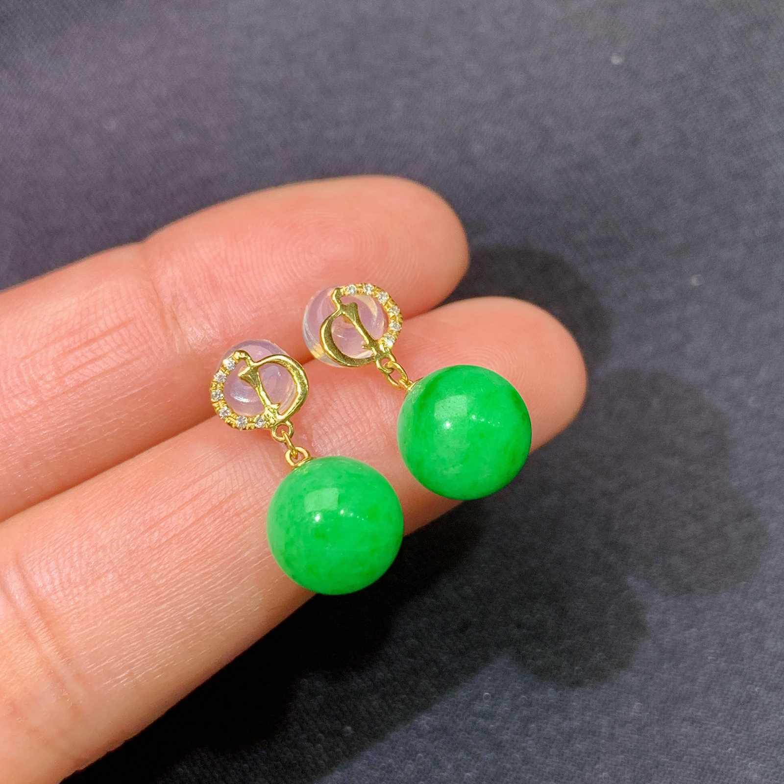 阳绿圆珠耳坠，18k金镶嵌，简约时尚，冰润色阳，种水足，Xyg 尺寸8.5