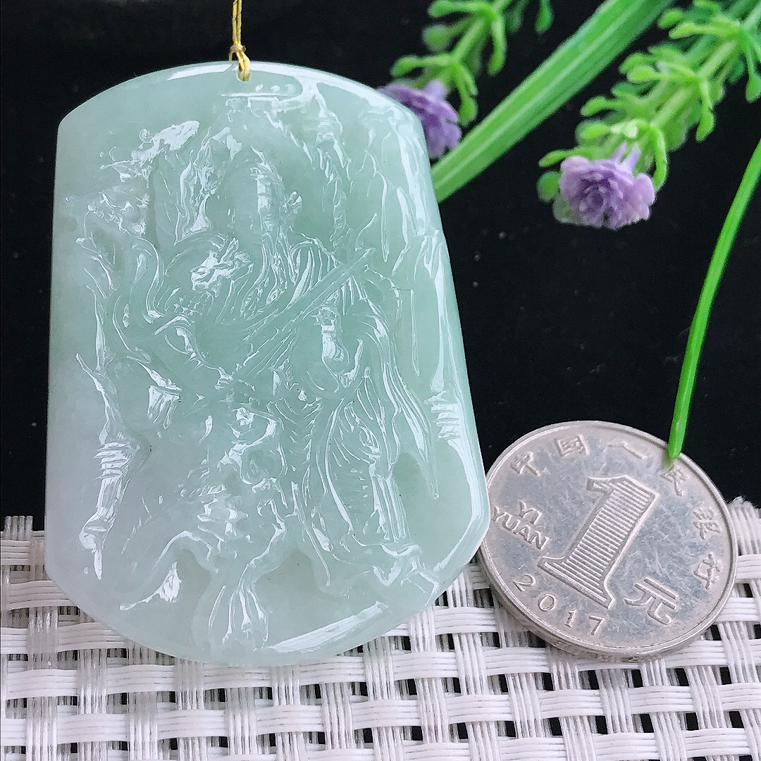 实拍A货翡翠52.6/38.8/7.3老坑冰润水灵浅绿色赵公明吊坠翡翠玉挂件