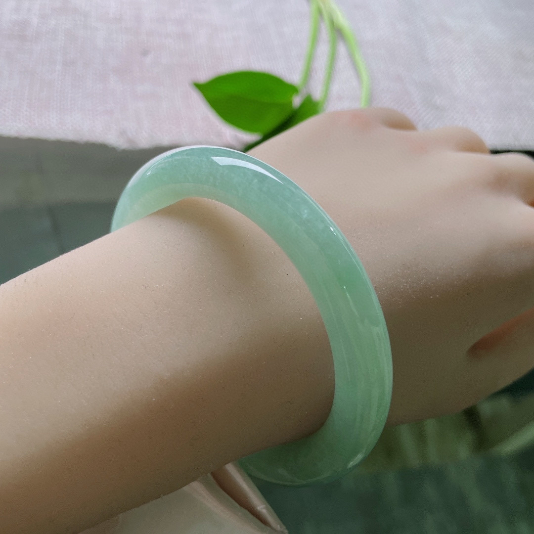 55.2/9.9果绿圆条，无纹裂