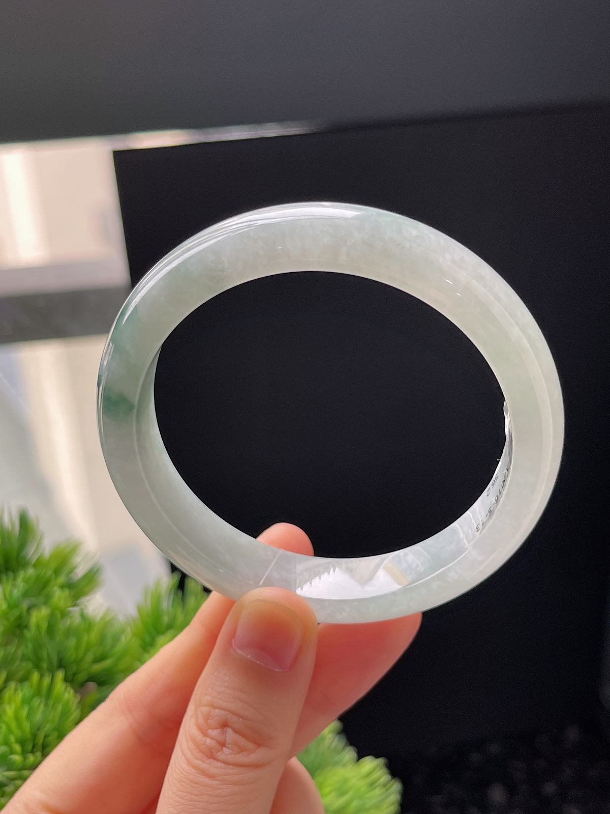 正圈56.2圈口，翡翠糯化种飘花手镯