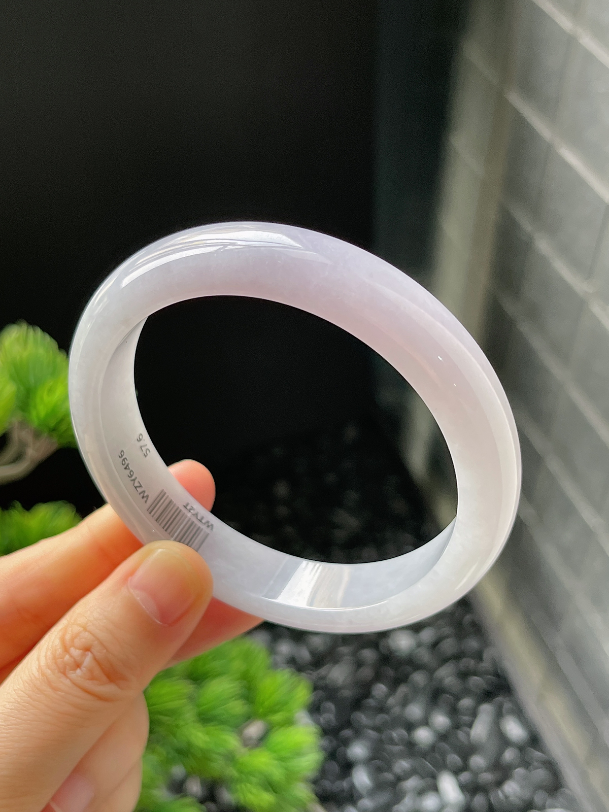 正圈57.6圈口，翡翠糯化种春带彩手镯