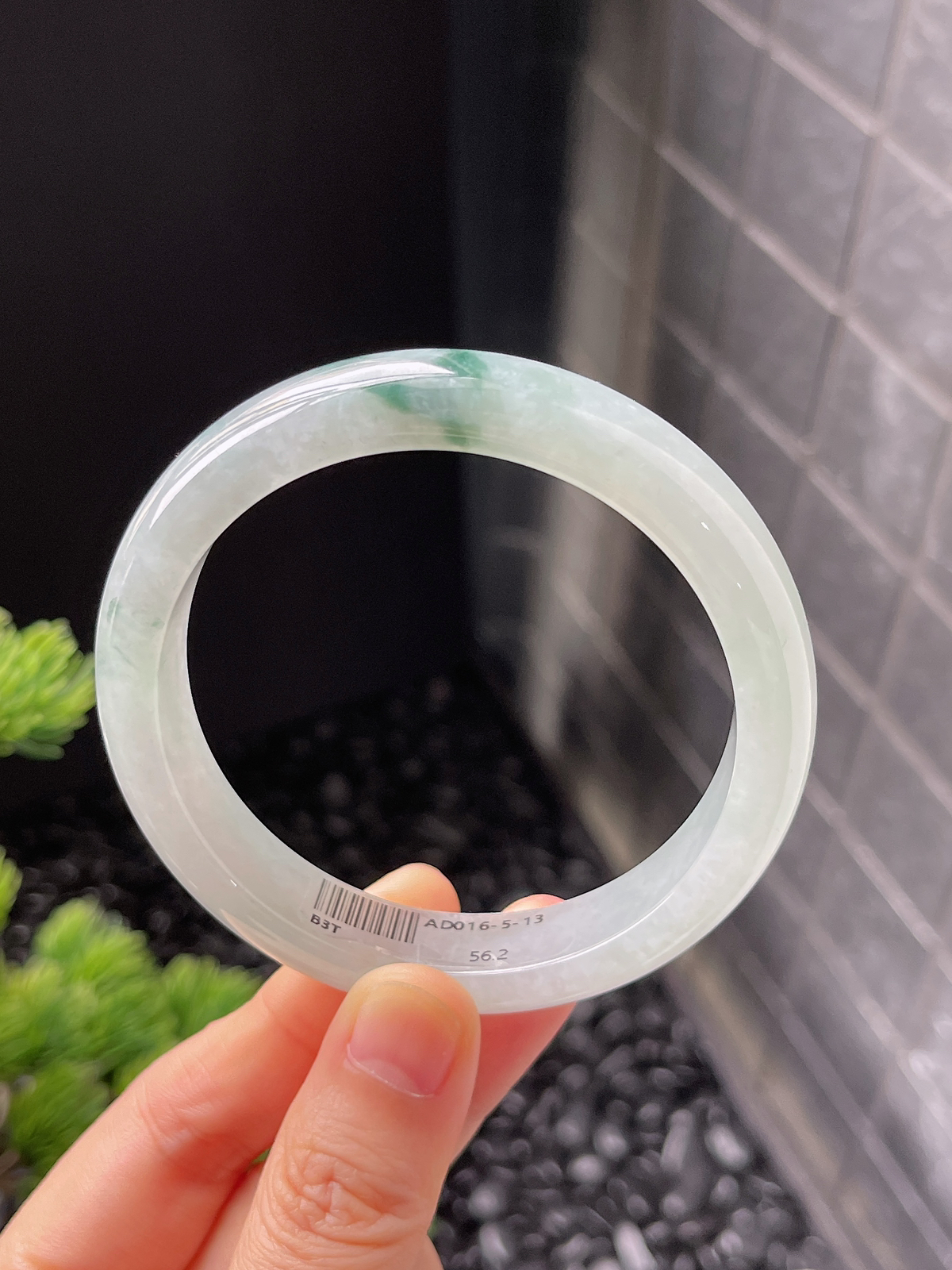 正圈56.2圈口，翡翠糯化种飘花手镯