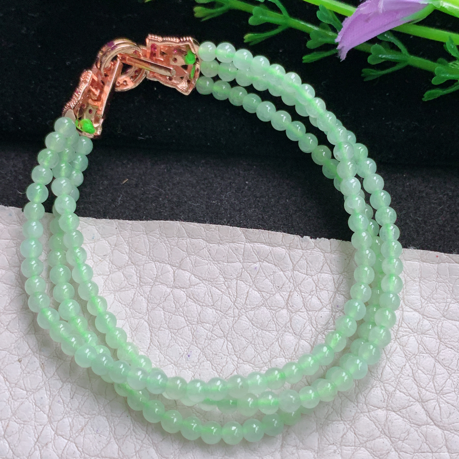 zz3实拍4mm 天然翡翠圆润冰绿三圈手串 精美小巧款手链 配饰为装饰件