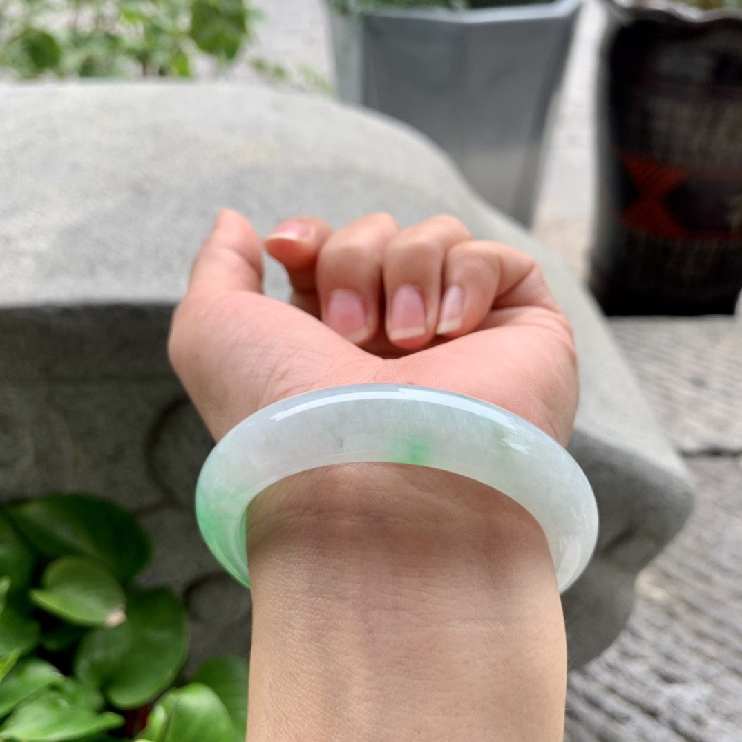 小圈口 52.8-11.8-8.7【阳绿正圈手镯】正圈52 53可戴