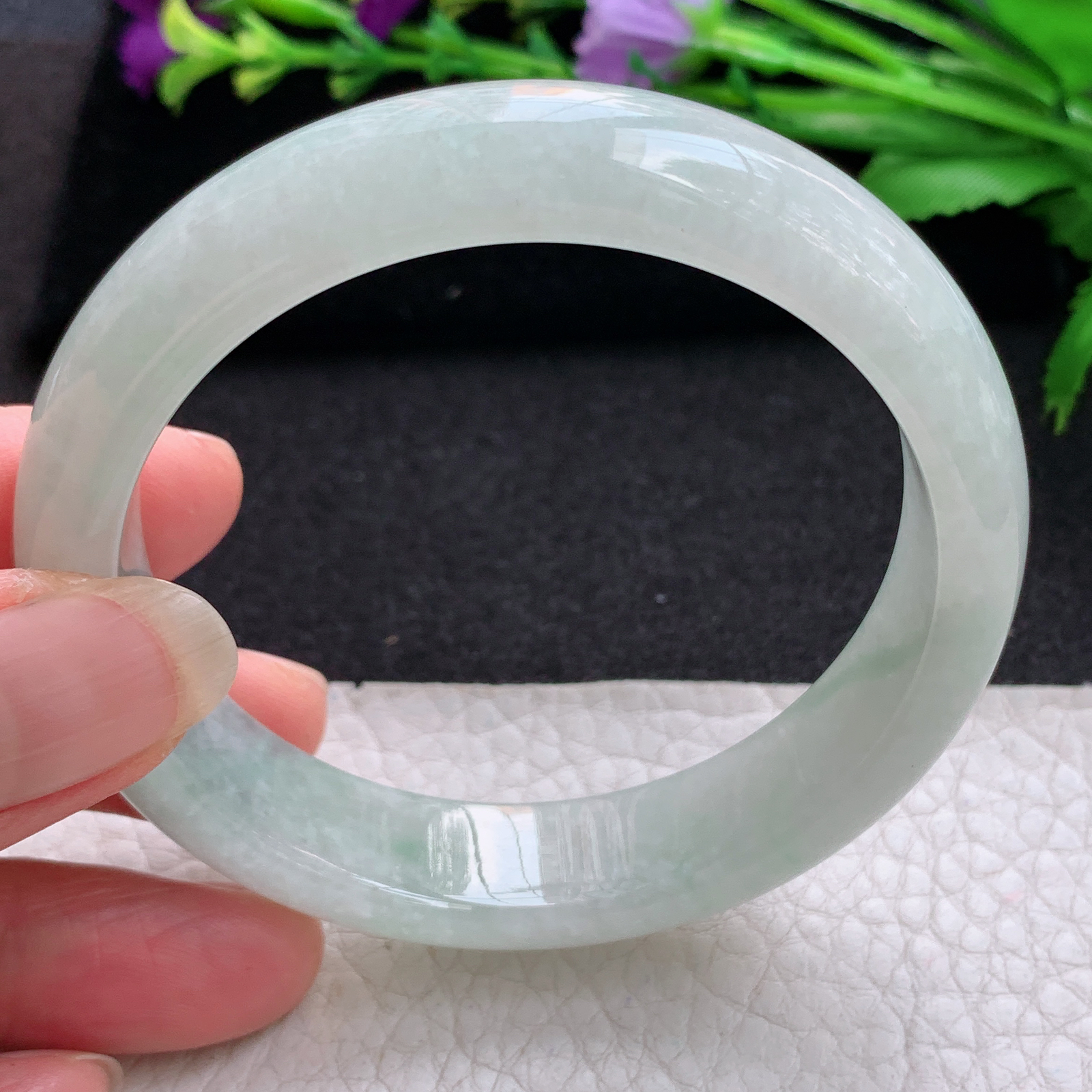 z实拍56*13.6*8平安镯 缅甸翡翠A货玉手镯精美浅绿正圈玉手镯