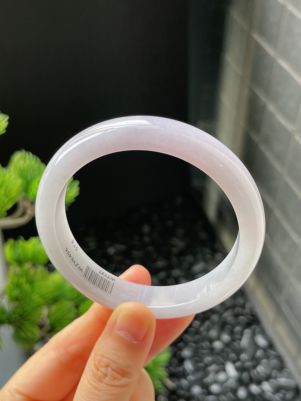 正圈57.6圈口，翡翠糯化种春带彩手镯