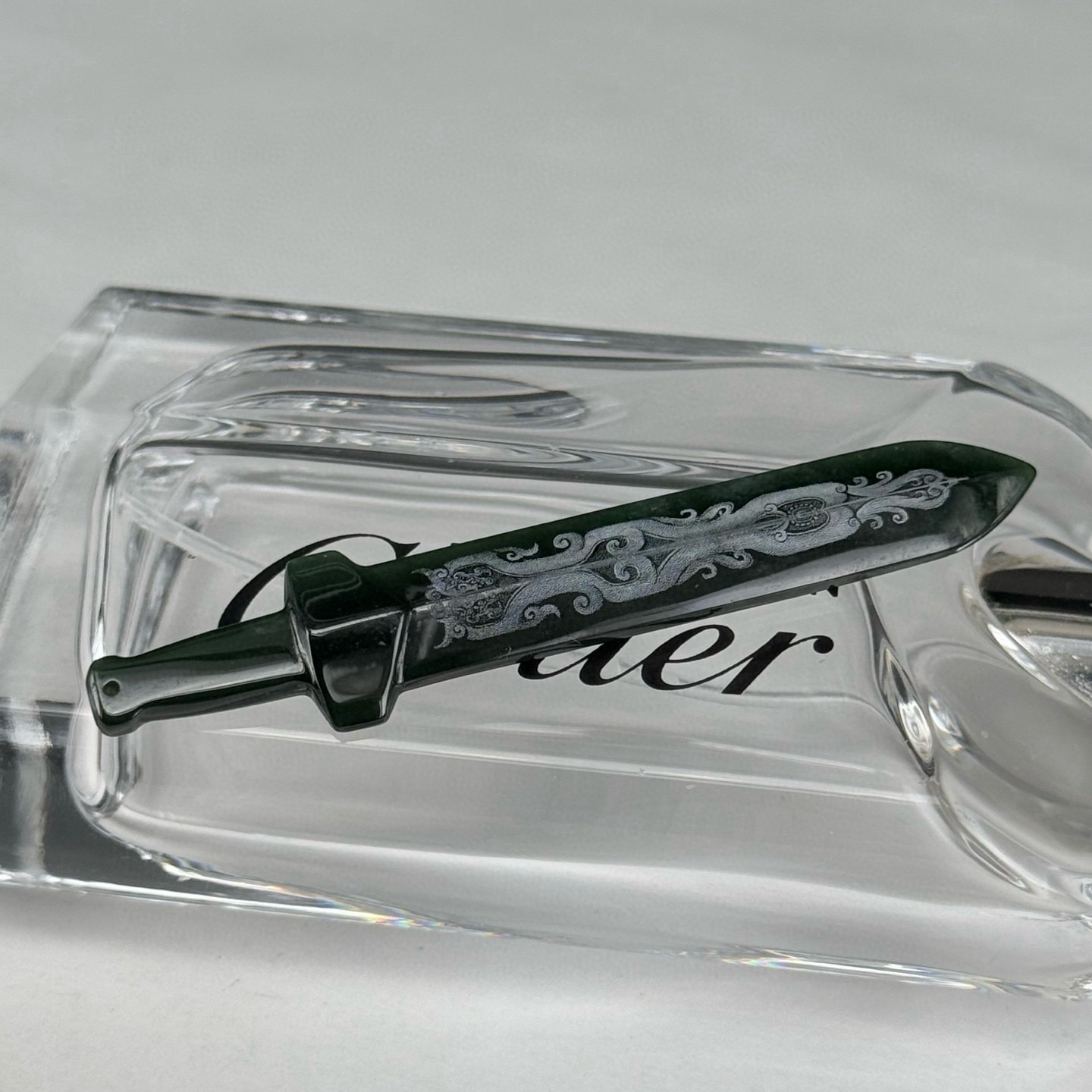 精品墨翠特色宝剑 尺寸69.8