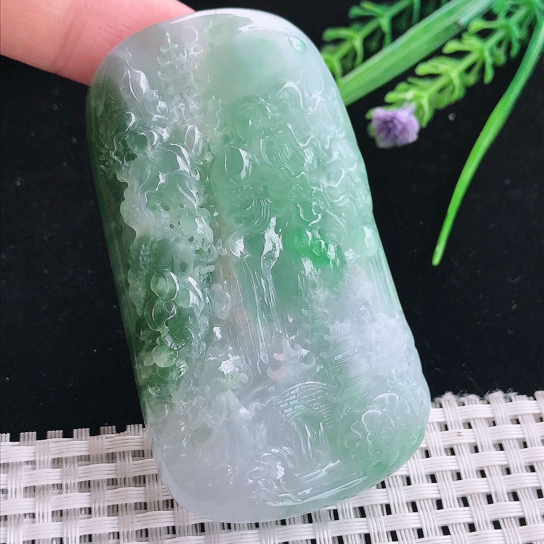 实拍A货翡翠75/43.5/13.5老坑冰胶水灵飘绿大好河山山水牌吊坠翡翠玉挂件