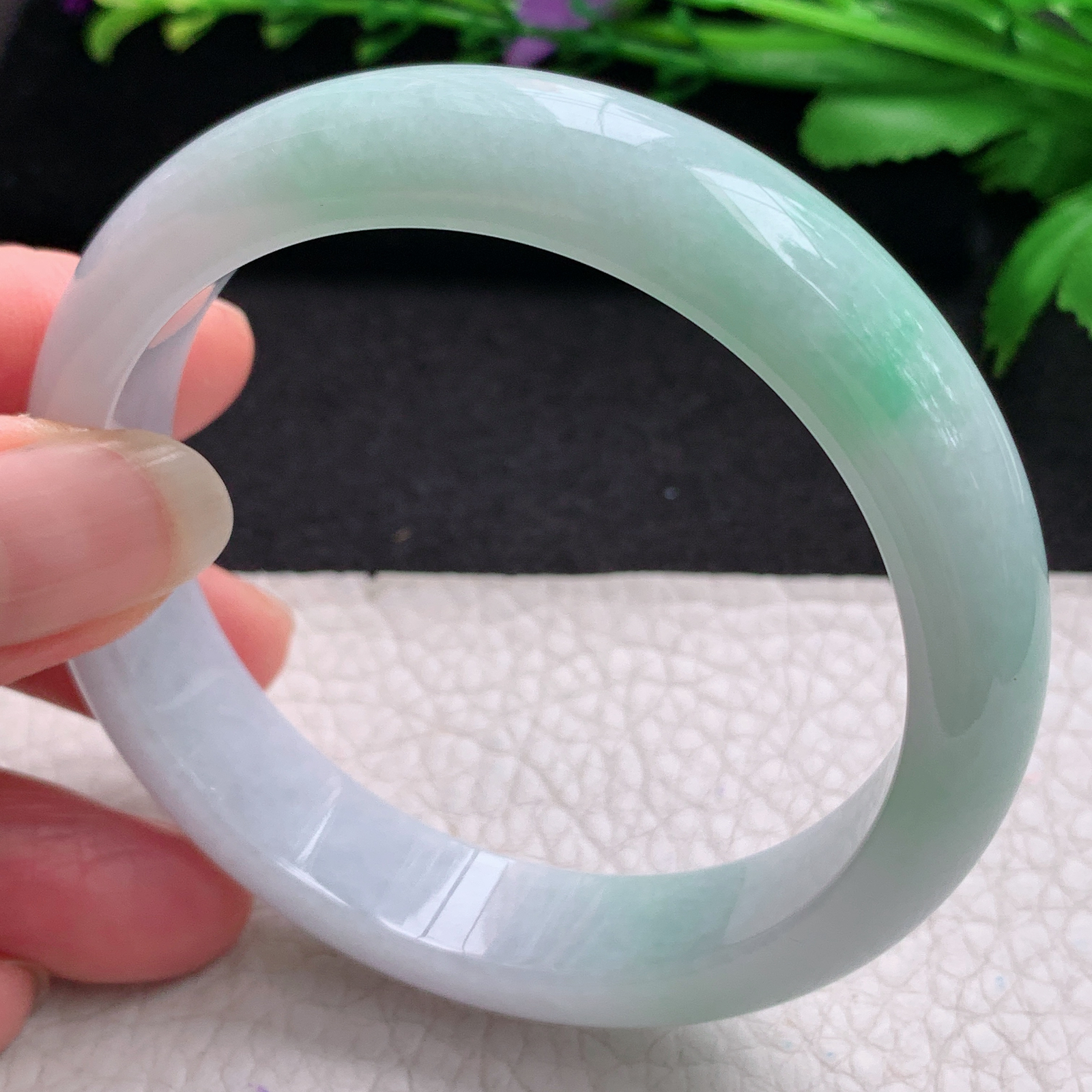 ee清新款57*13*7.5平安镯 缅甸翡翠A货玉手镯精美飘绿玉手环