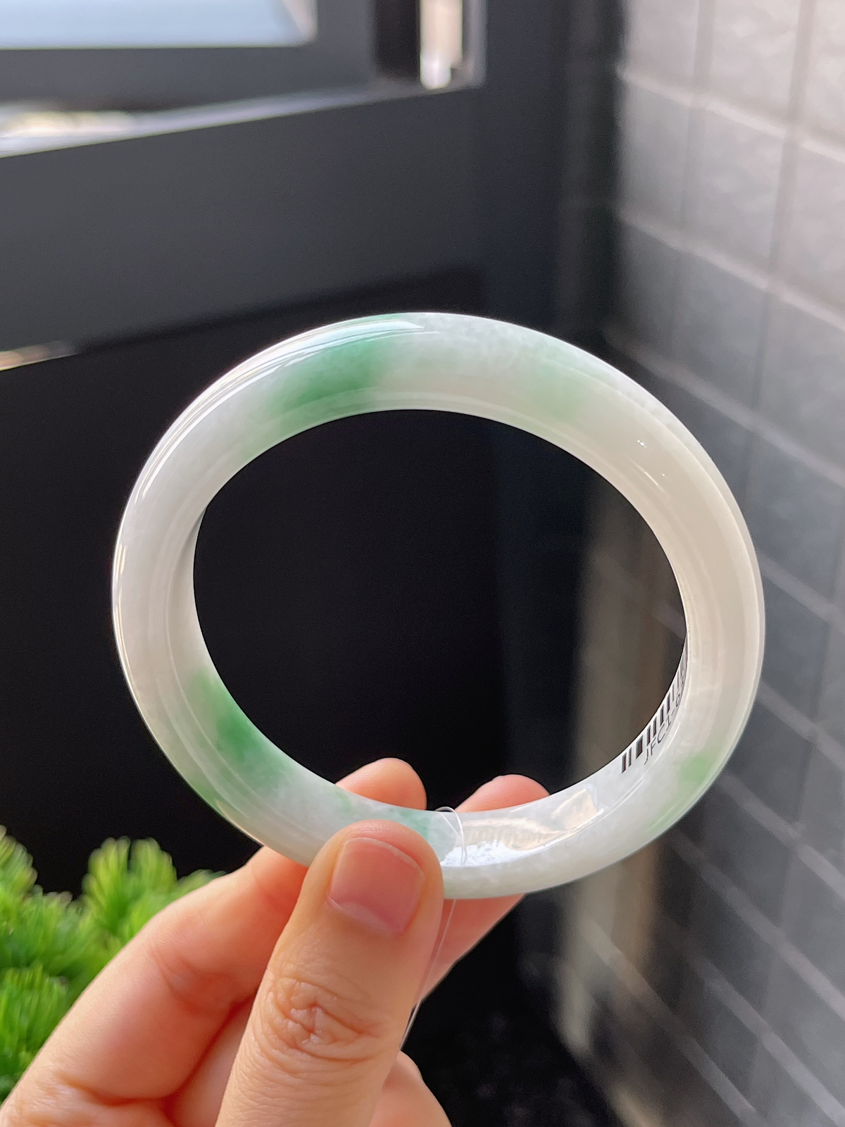 正圈57.9，翡翠手镯