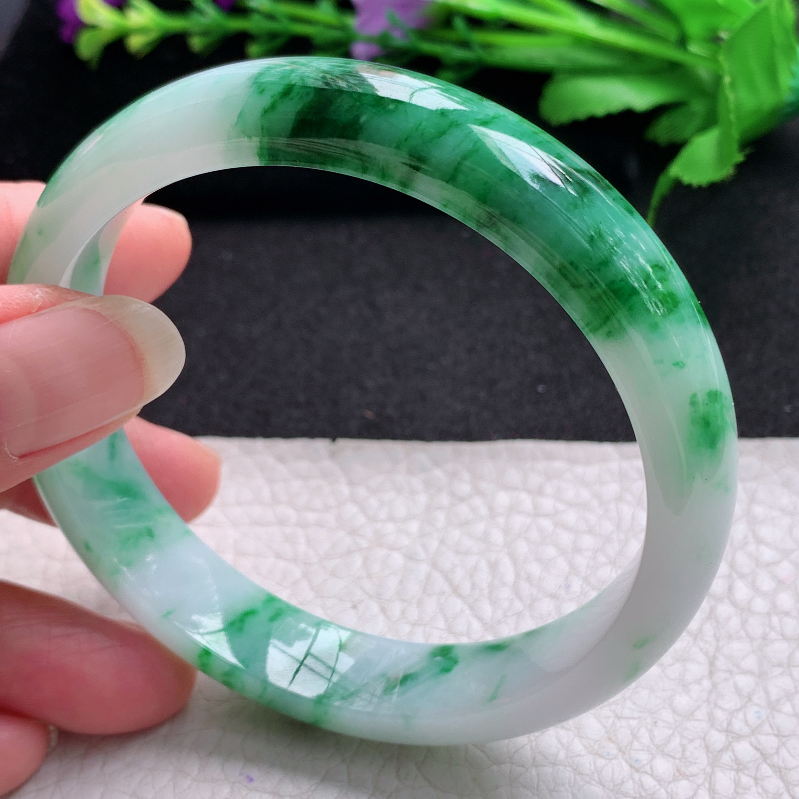 yh 大圈口61.3*12.8*8平安镯 缅甸翡翠A货玉手镯精美辣绿大气正圈玉手镯