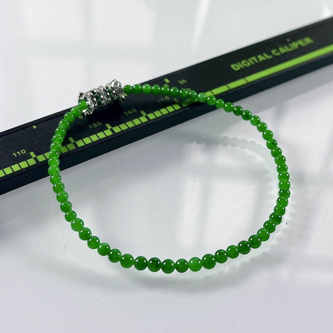 收藏级别，缅甸天然翡翠A货，卡3冰种满绿正阳绿小米珠小圆珠手串手链，尺寸：3mm/61颗，长度170mm，重量：3.41g