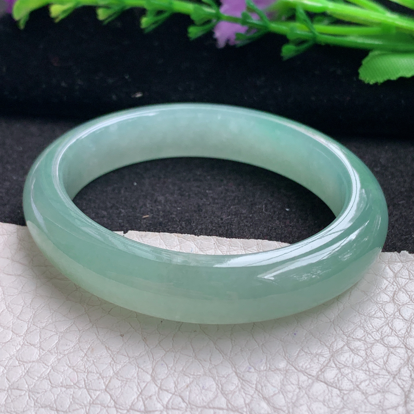 xo小圈口52.5*46.5*11*7.5贵妃镯 缅甸翡翠A货玉手镯精美冰晴蛋形玉手环