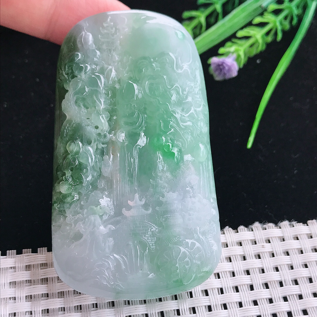 实拍A货翡翠75/43.5/13.5老坑冰胶水灵飘绿大好河山山水牌吊坠翡翠玉挂件