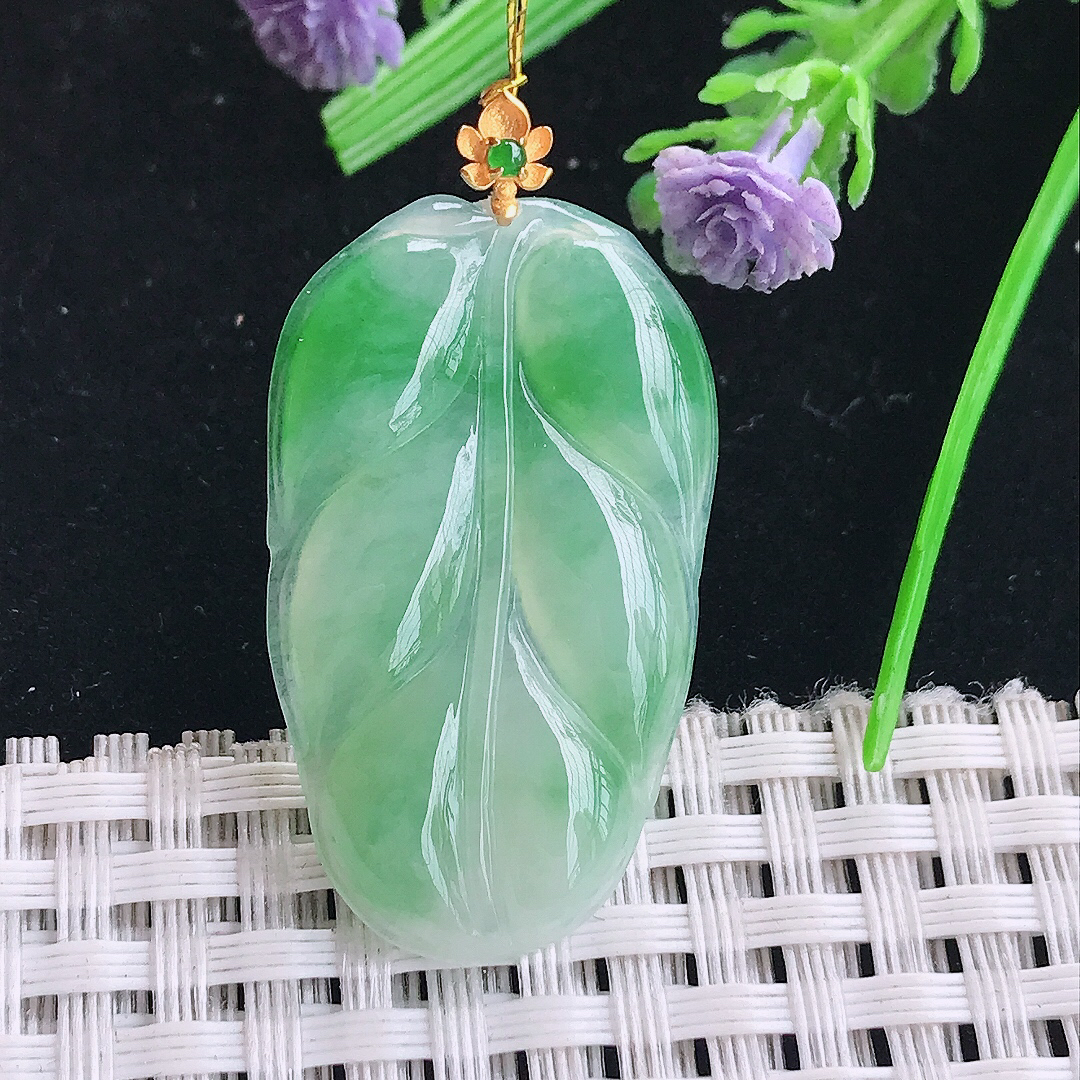 实拍A货翡翠35/21/3.8老坑18k金镶嵌冰阳绿叶子吊坠翡翠玉挂件