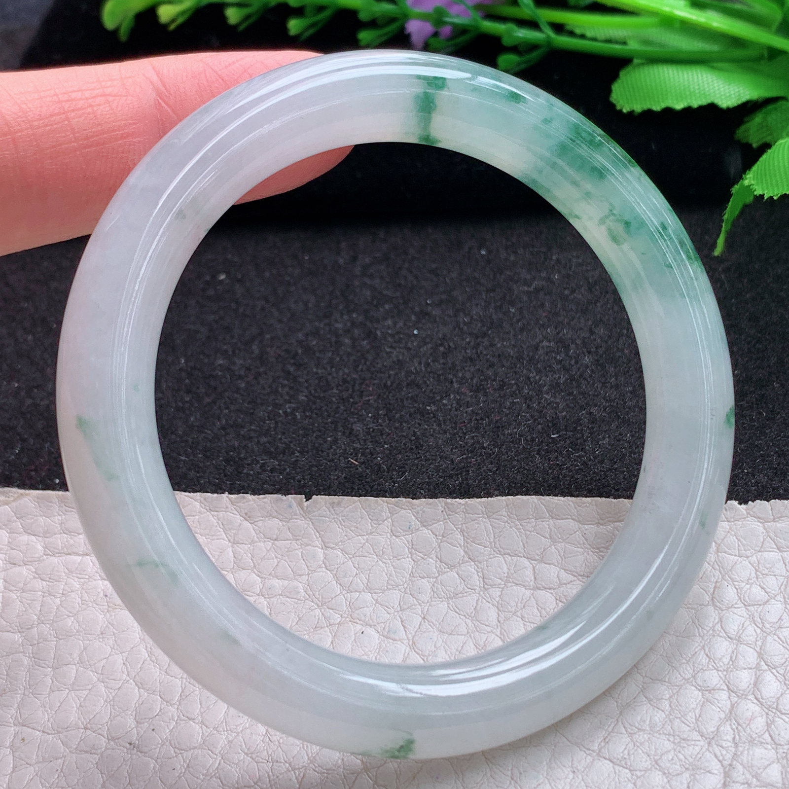 xc实拍53.5*9*美人镯 缅甸翡翠A货玉手镯精美冰飘花秀气圆条玉手镯