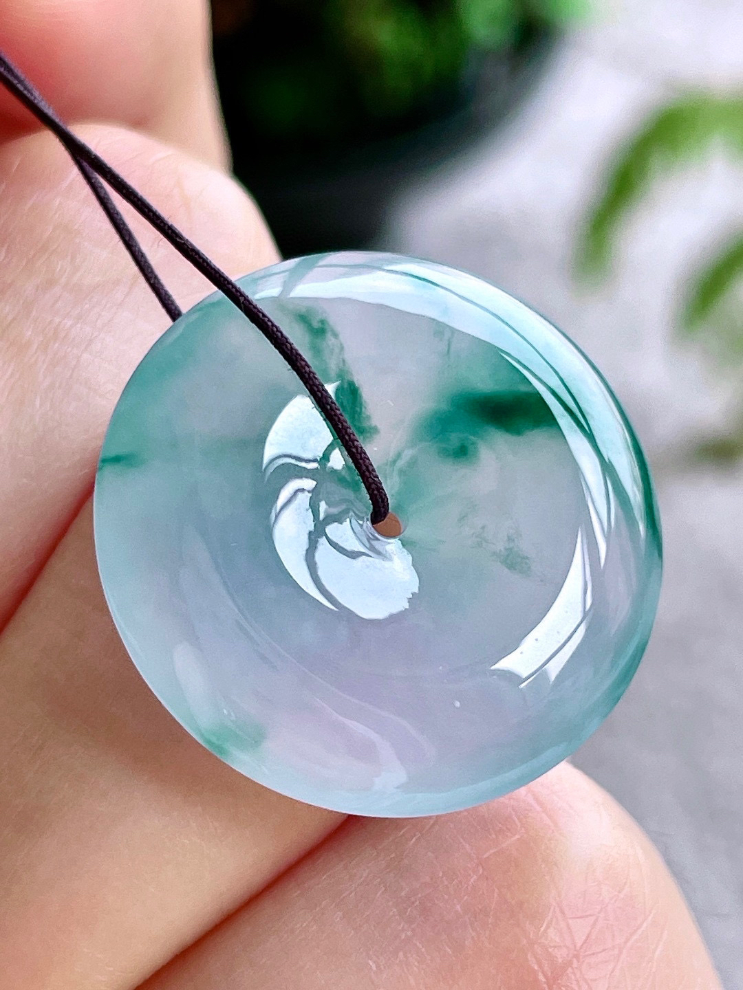 冰飘花平安扣吊坠
无纹裂