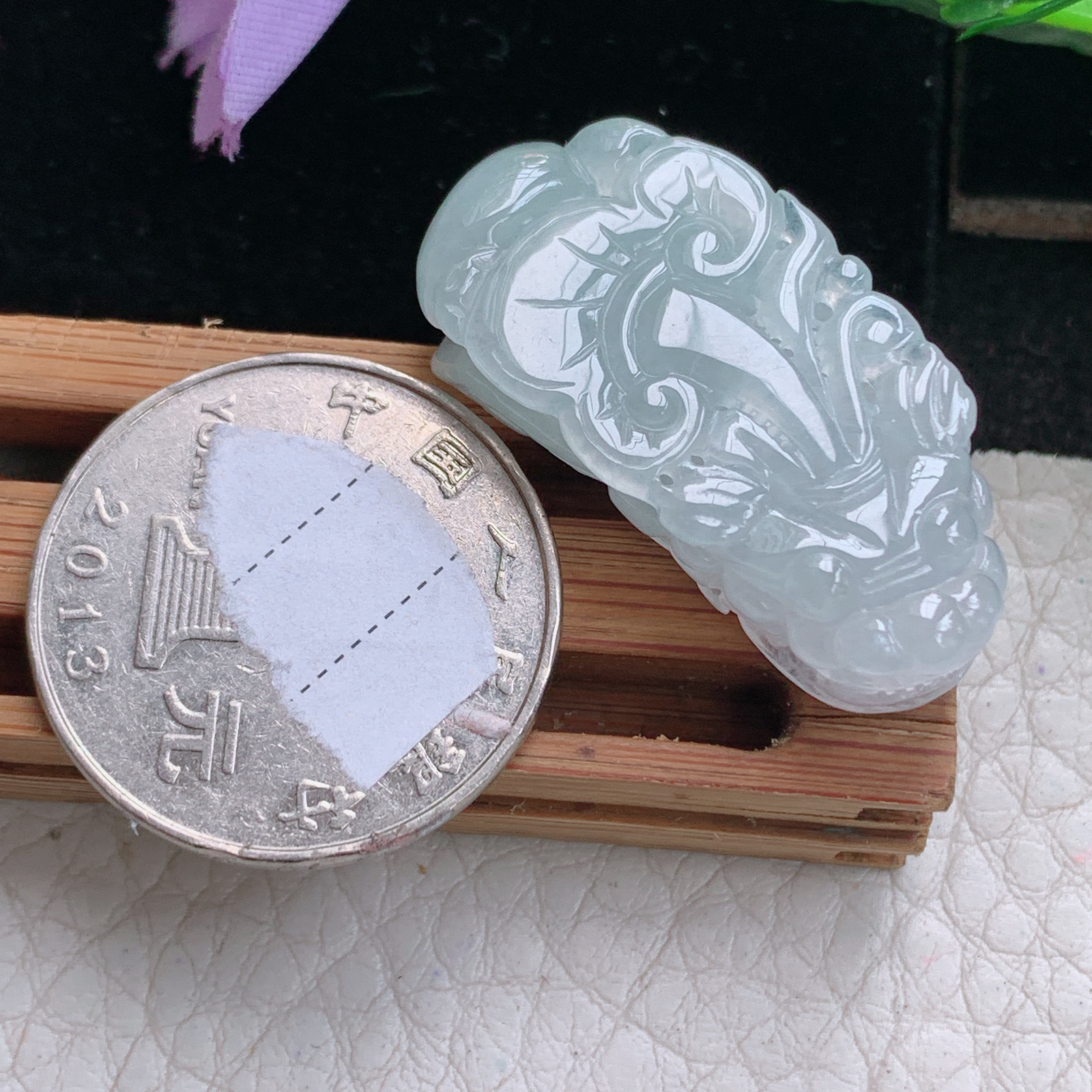 xo实拍33*16*9缅甸翡翠a货冰纯招财貔貅 玉皮休挂件 玉坠