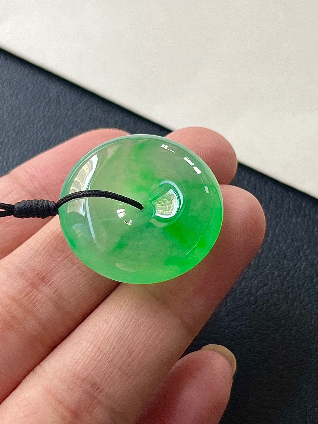 【平安扣】种老细腻，色阳浓郁起胶尺寸：25.3*8