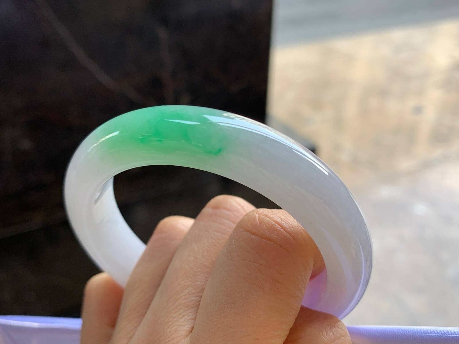 56-12.6-9

飘绿手镯^_^色阳 细腻