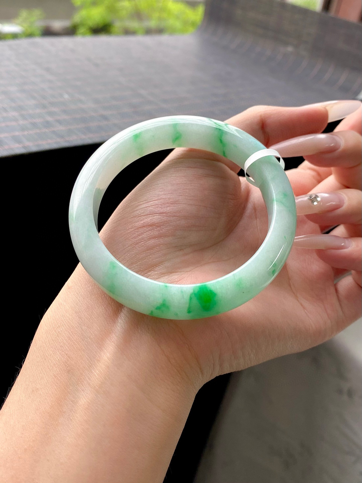 阳绿白底青正圈成品（纹不扣）

⭕️57-12.7-8.6