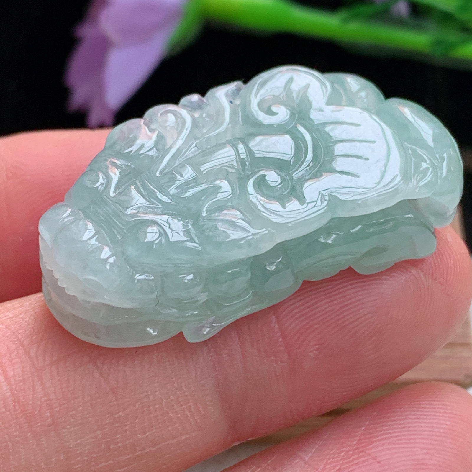 xo实拍33*17.5*9缅甸翡翠a货冰绿皮休 貔貅玉挂件 玉坠